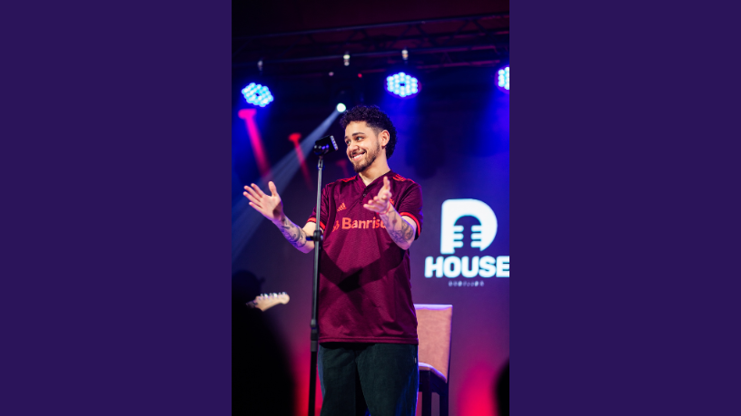 A Non Stop leva Gio Lisboa a BH para uma performance única que promete lotar o Fora da Plateia. (Créditos: Clara Lins)